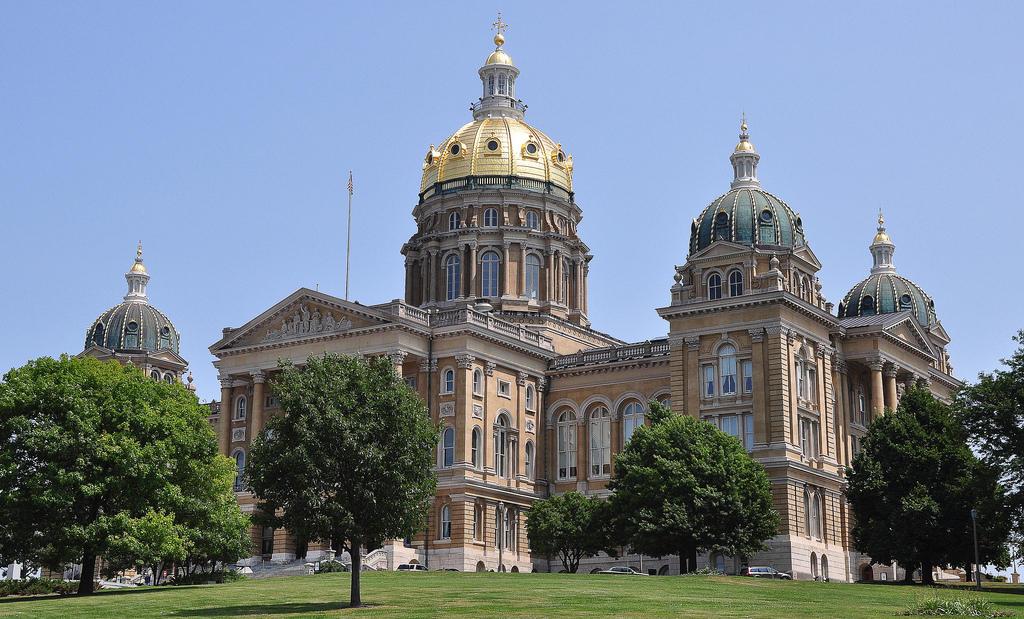 Iowa Legislature Approves Expansion Of Medical Cannabis Oil Program