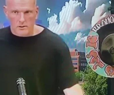 espns-pat-mcafee-slammed-for-seemingly-smoking-weed-live-on-v0-9CzzhFev1MK6qcNBMRAOZQcHxzHVQFe2nRytXwZyxYQ (1)